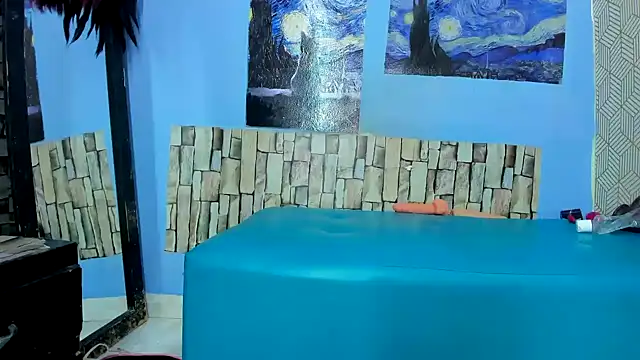 Natalycarter online show from 03/06/25, 08:16