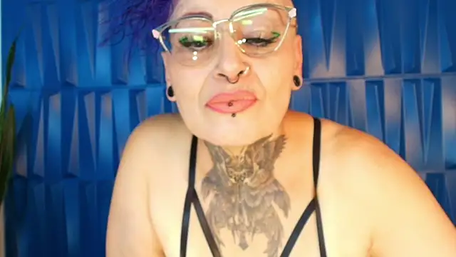 Snapshot of SandyyRose chatting on 02/20/25, 07:19 SandyyRose online show from 02/20/25, 07:19