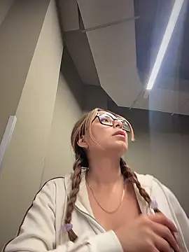 vixen allure online show from 01/13/26, 01:05