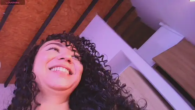 irantzu hank online show from 04/23/26, 07:27