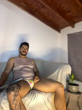 AndresSmith   online show from 04/23/26, 08:02