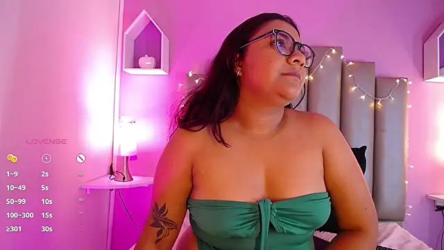 MeghanBurn online show from 03/14/25, 12:40