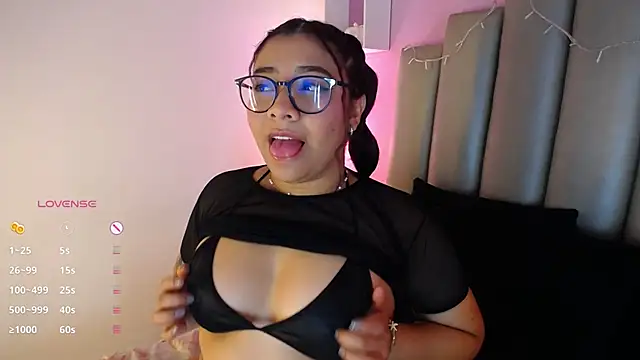 MeghanBurn online show from 03/22/25, 03:31