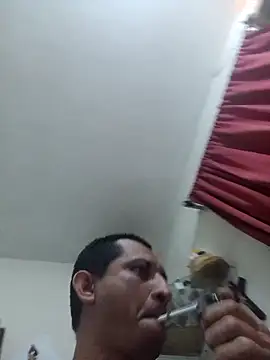 Snapshot of Hugoloco2 chatting on 02/27/26, 09:31 Hugoloco2 online show from 02/27/26, 09:31