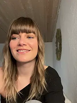 Milla  one online show from 02/13/25, 11:28