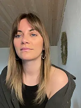 Milla  one online show from 03/11/25, 08:20