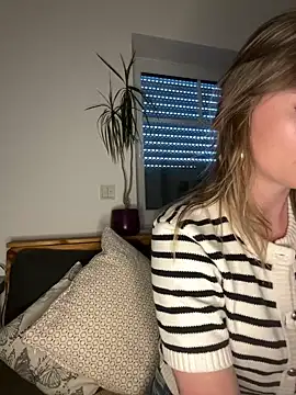 Milla  one online show from 03/19/25, 04:24