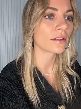 Milla  one online show from 09/29/25, 07:02