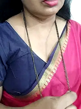Snapshot of Deepthi_Mysore chatting on 02/14/25, 04:31 Deepthi Mysore online show from 02/14/25, 04:31