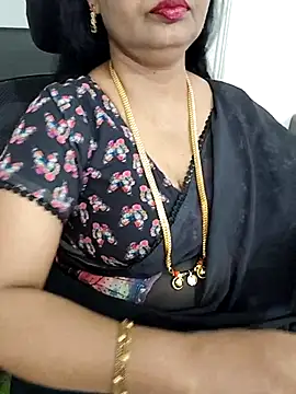 Snapshot of Deepthi_Mysore chatting on 02/28/25, 07:15 Deepthi Mysore online show from 02/28/25, 07:15