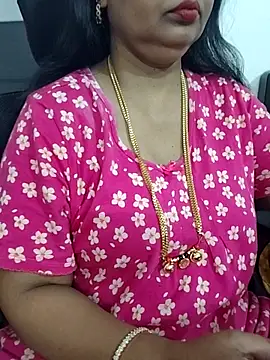 Snapshot of Deepthi_Mysore chatting on 09/12/25, 02:00 Deepthi Mysore online show from 09/12/25, 02:00