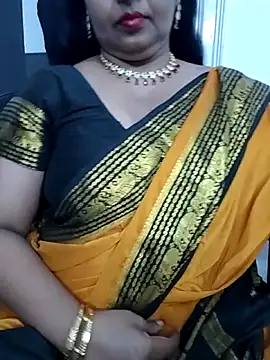 Snapshot of Deepthi_Mysore chatting on 10/11/25, 11:25 Deepthi Mysore online show from 10/11/25, 11:25