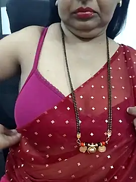 Snapshot of Deepthi_Mysore chatting on 10/13/25, 05:02 Deepthi Mysore online show from 10/13/25, 05:02