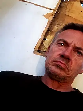 ed44435 online show from 10/27/25, 04:22