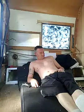 ed44435 online show from 11/10/25, 04:17