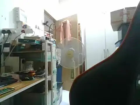 Snapshot of shyboymasturbation chatting on 02/25/25, 03:16 shyboymasturbation online show from 02/25/25, 03:16