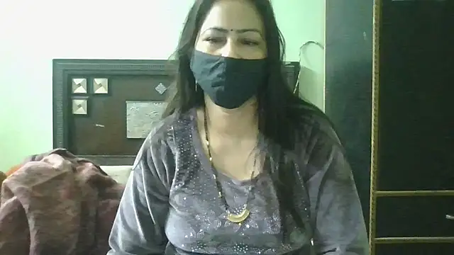 couplesuni online show from 02/18/26, 03:13