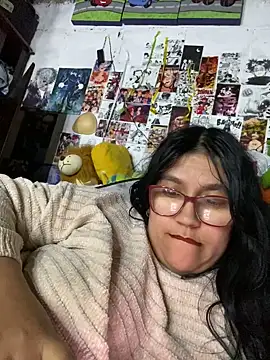 dafne19  online show from 11/21/25, 02:10