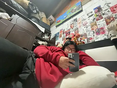 dafne19  online show from 03/05/26, 03:35