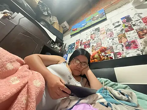 dafne19  online show from 03/11/26, 02:50