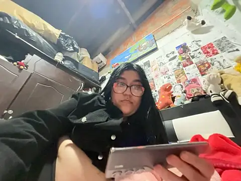 dafne19  online show from 03/17/26, 04:06