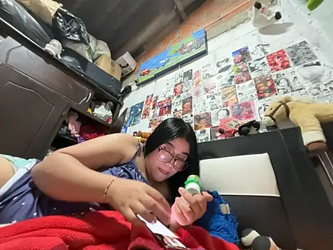 dafne19  online show from 04/03/26, 05:38