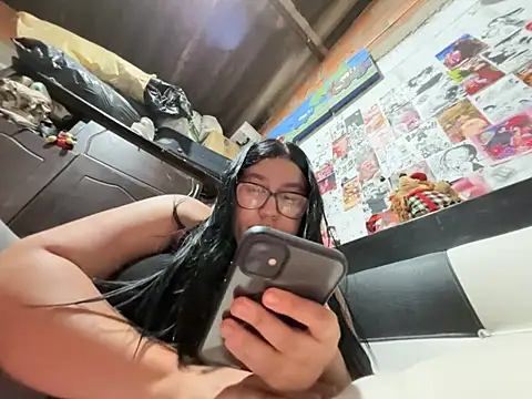 dafne19  online show from 04/24/26, 03:31