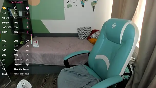 KellyStarlight online show from 04/22/26, 11:12