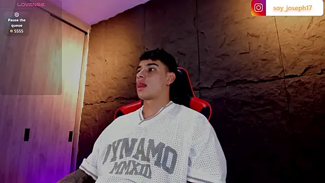 Snapshot of joseph_boy chatting on 01/18/26, 11:25 joseph boy online show from 01/18/26, 11:25