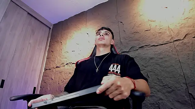 Snapshot of joseph_boy chatting on 02/02/26, 11:31 joseph boy online show from 02/02/26, 11:31