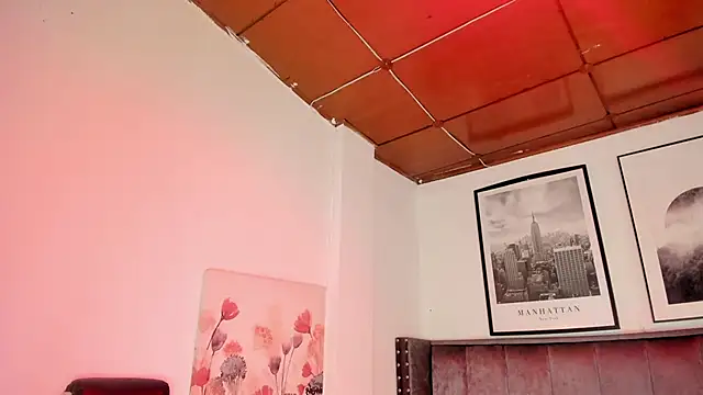 Alaia Cute online show from 11/18/25, 02:50