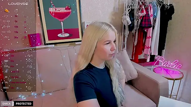 Snapshot of Tasty_booty chatting on 09/18/25, 01:40 Tasty booty online show from 09/18/25, 01:40