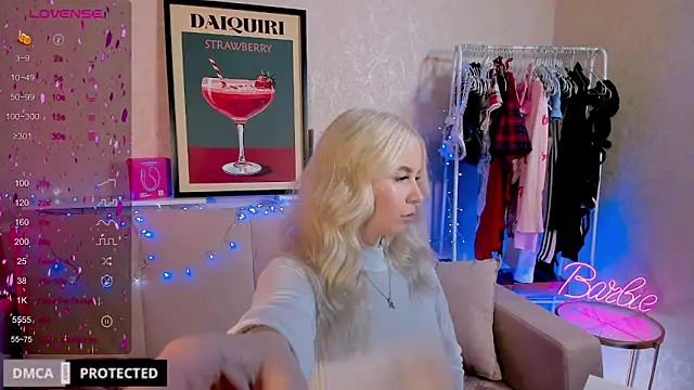 Snapshot of Tasty_booty chatting on 11/07/25, 01:27 Tasty booty online show from 11/07/25, 01:27