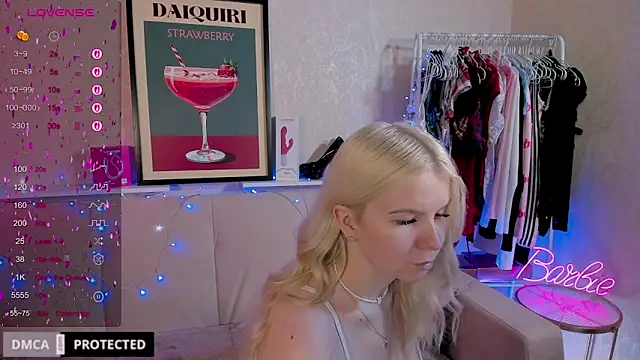 Snapshot of Tasty_booty chatting on 11/12/25, 01:39 Tasty booty online show from 11/12/25, 01:39