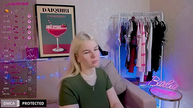 Snapshot of Tasty_booty chatting on 11/19/25, 01:27 Tasty booty online show from 11/19/25, 01:27