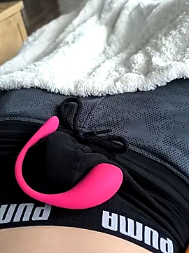 geilehecke1 online show from 02/25/25, 08:36