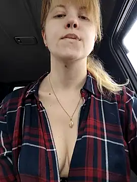 Snapshot of astiSWEET chatting on 02/19/25, 04:34 astiSWEET online show from 02/19/25, 04:34