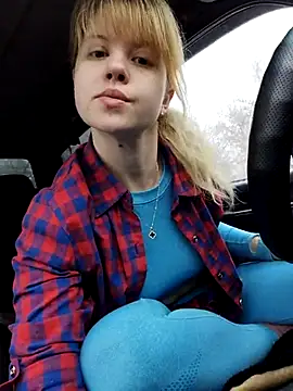 Snapshot of astiSWEET chatting on 03/02/25, 03:13 astiSWEET online show from 03/02/25, 03:13