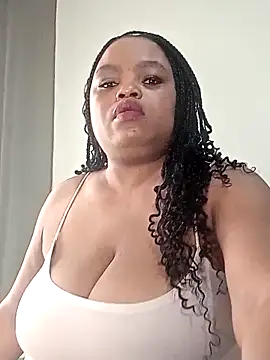 Snapshot of hugemelonsxxx chatting on 03/02/25, 10:45 hugemelonsxxx online show from 03/02/25, 10:45