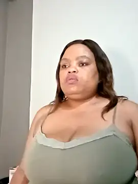 Snapshot of hugemelonsxxx chatting on 03/05/25, 05:29 hugemelonsxxx online show from 03/05/25, 05:29