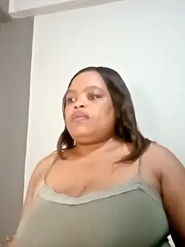 Snapshot of hugemelonsxxx chatting on 03/06/25, 05:54 hugemelonsxxx online show from 03/06/25, 05:54