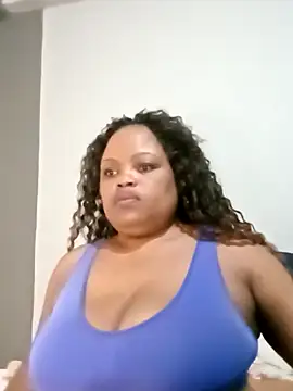 Snapshot of hugemelonsxxx chatting on 03/12/25, 07:28 hugemelonsxxx online show from 03/12/25, 07:28