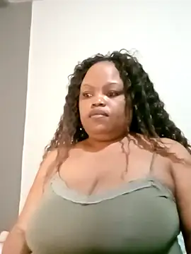 Snapshot of hugemelonsxxx chatting on 03/19/25, 06:01 hugemelonsxxx online show from 03/19/25, 06:01