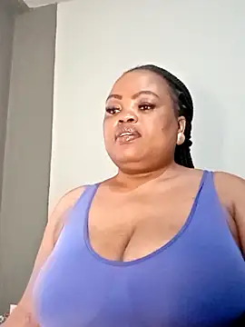 Snapshot of hugemelonsxxx chatting on 09/11/25, 01:11 hugemelonsxxx online show from 09/11/25, 01:11