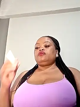 Snapshot of hugemelonsxxx chatting on 09/18/25, 11:45 hugemelonsxxx online show from 09/18/25, 11:45