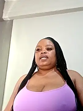 Snapshot of hugemelonsxxx chatting on 09/22/25, 09:55 hugemelonsxxx online show from 09/22/25, 09:55