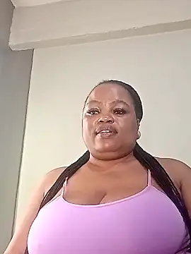 Snapshot of hugemelonsxxx chatting on 10/09/25, 10:13 hugemelonsxxx online show from 10/09/25, 10:13