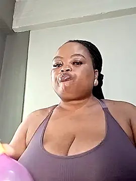 Snapshot of hugemelonsxxx chatting on 10/10/25, 09:41 hugemelonsxxx online show from 10/10/25, 09:41