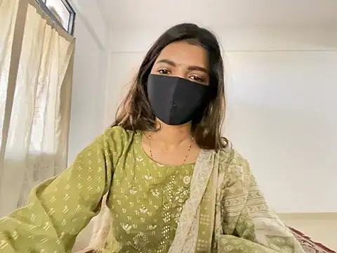 Snapshot of MaYaa__11 chatting on 12/16/24, 03:08 MaYaa 11 online show from 12/16/24, 03:08