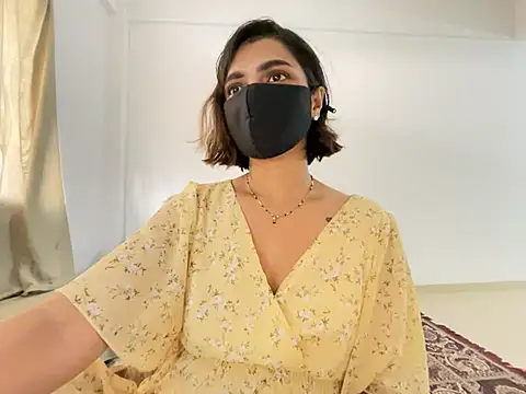 Snapshot of MaYaa__11 chatting on 01/20/25, 11:35 MaYaa 11 online show from 01/20/25, 11:35